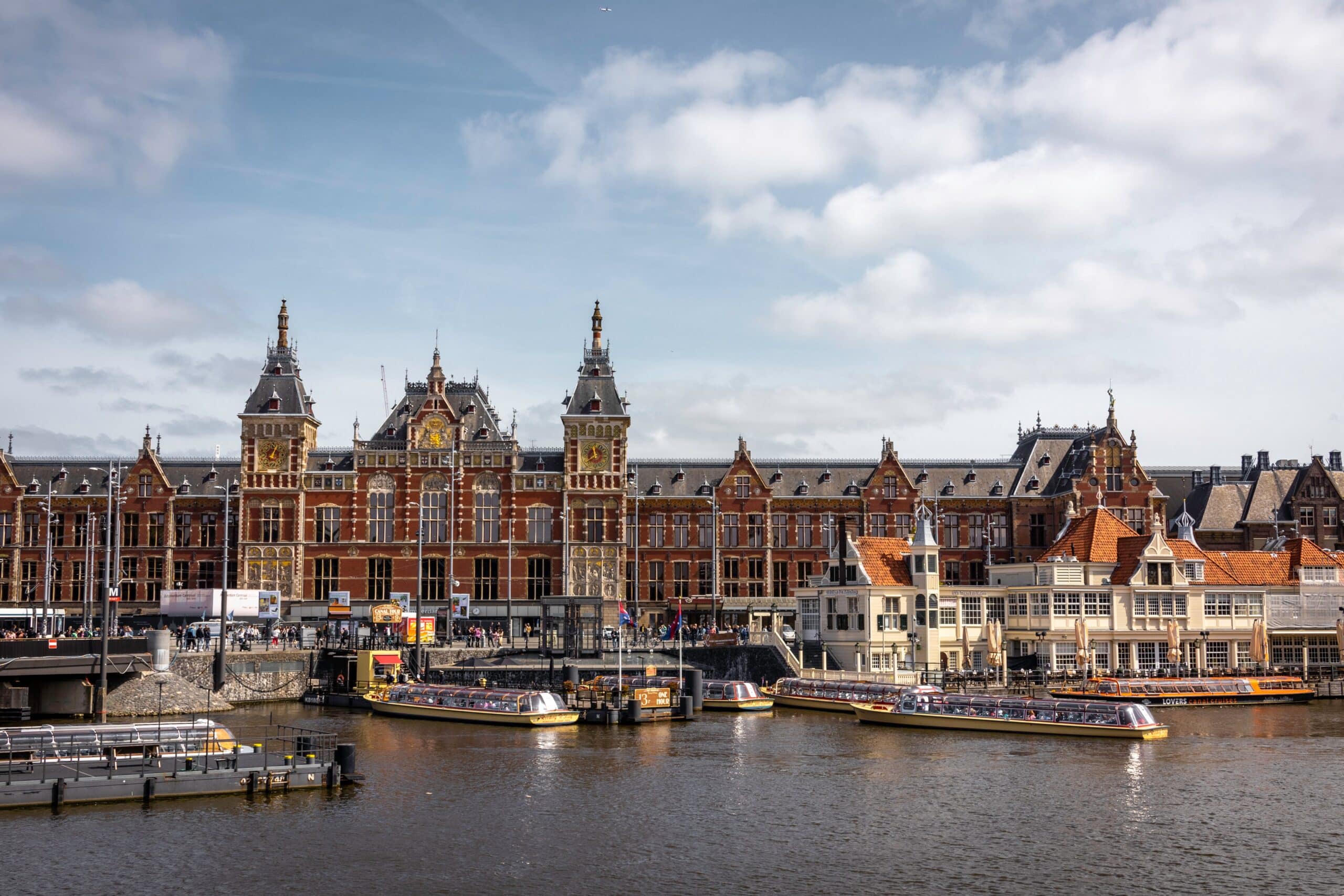 3 Essential Tips For Shooting In Amsterdam