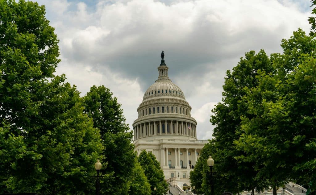 capitol, washington DC https://www.pexels.com/fr-fr/photo/building-arbres-architecture-gouvernement-4488456/